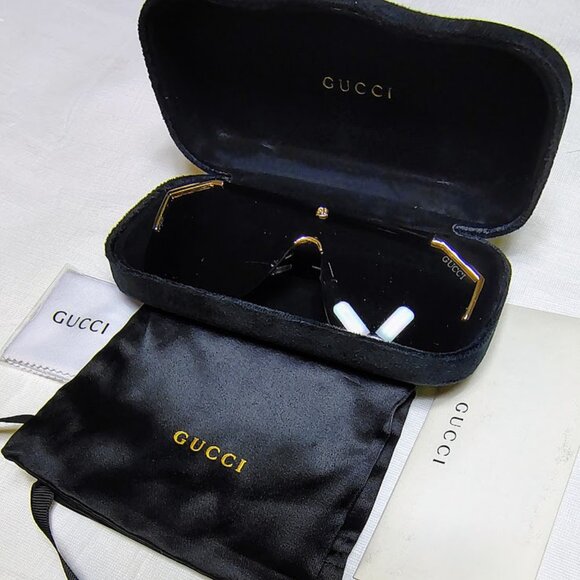 GUCCI UNISEX SUNGLASSES - made in Italy - Picture 6 of 6